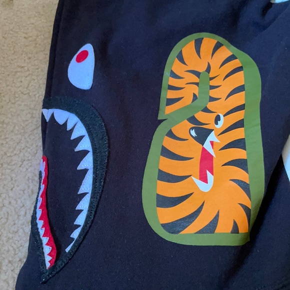 Bape glow in the dark hoodie - Picture 1 of 4